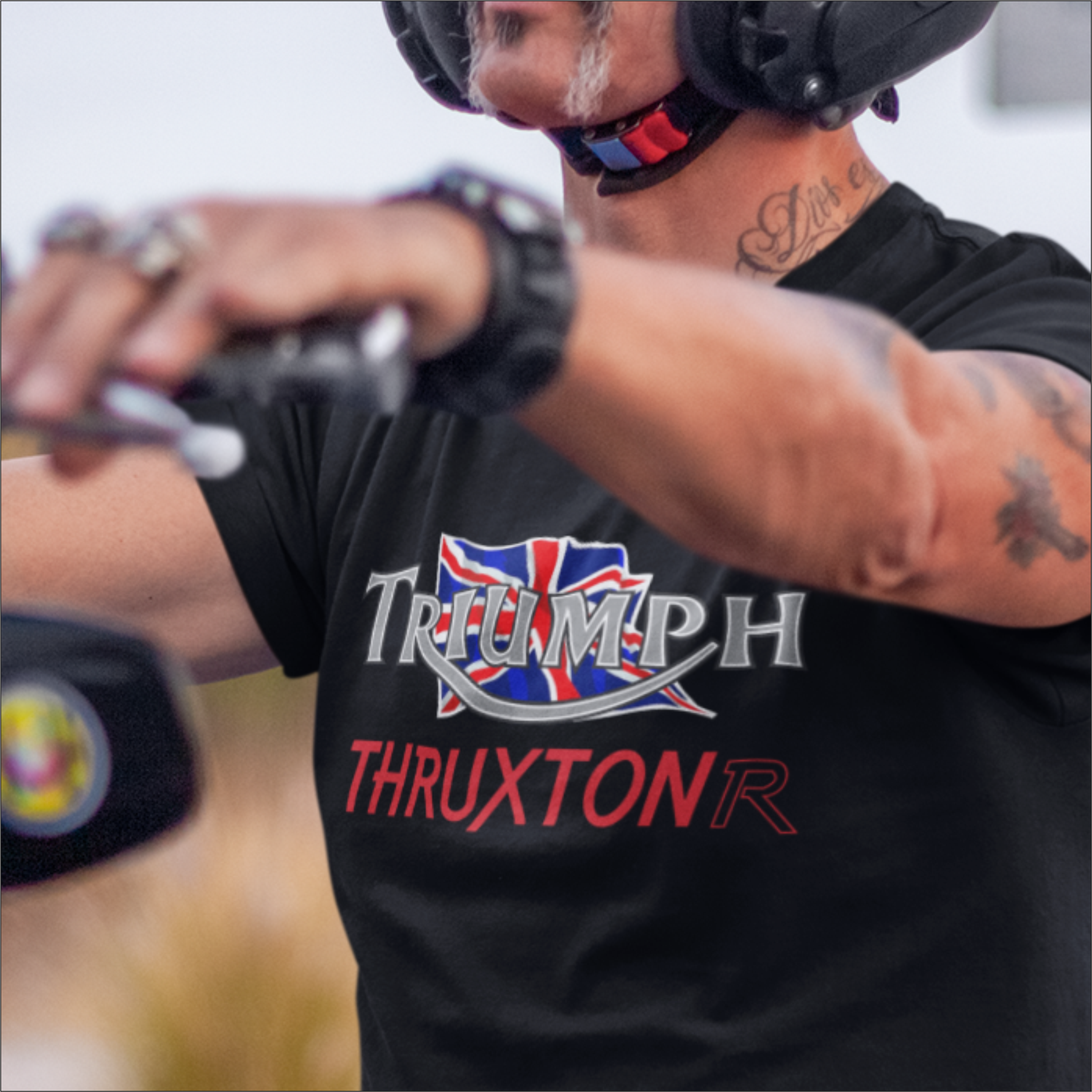 Customisable Retro Vintage English Classic Triumph Thruxton Logo Premium Biker T-shirt