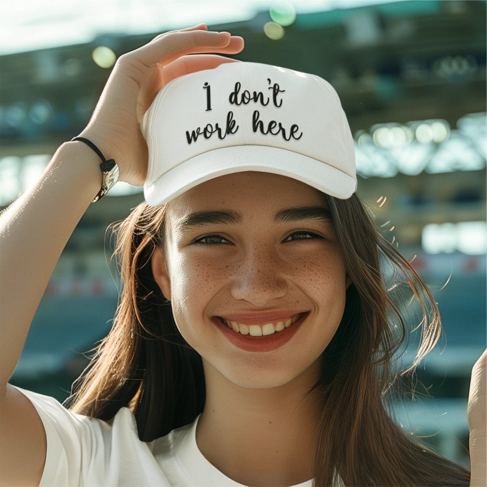 Funny Humorous 'I Don't Work Here' text Quality Baseball Cap